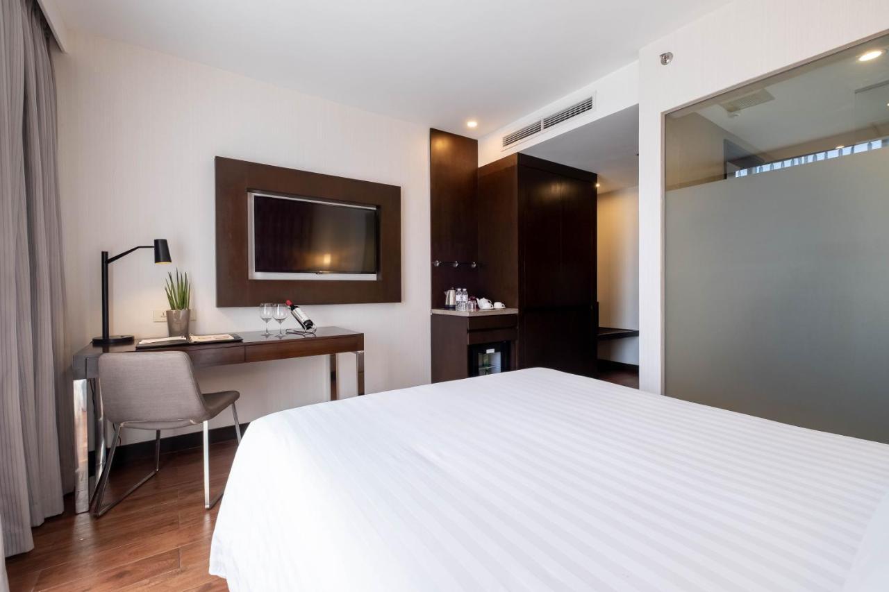 Wynwood Hotel Pasig City Экстерьер фото