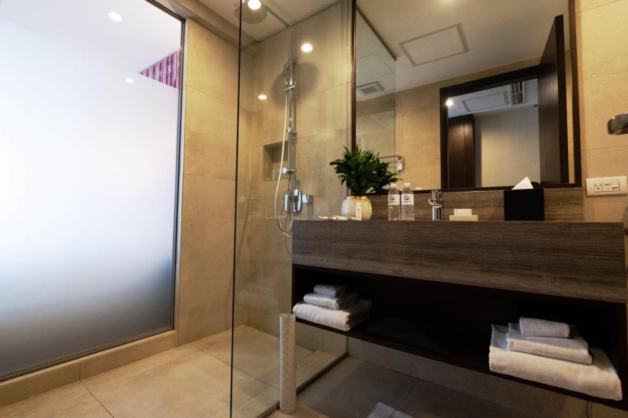 Wynwood Hotel Pasig City Экстерьер фото