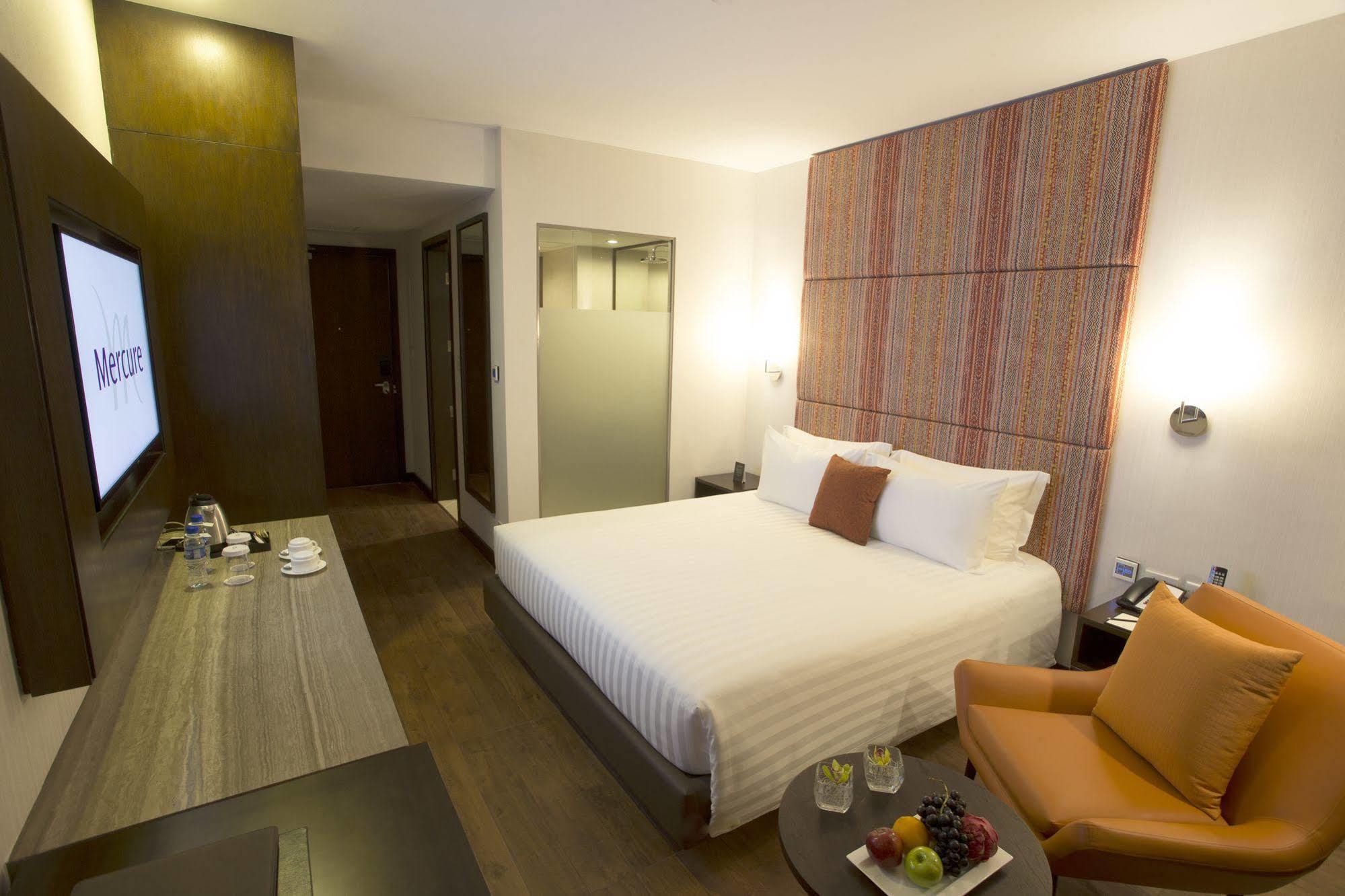 Wynwood Hotel Pasig City Экстерьер фото