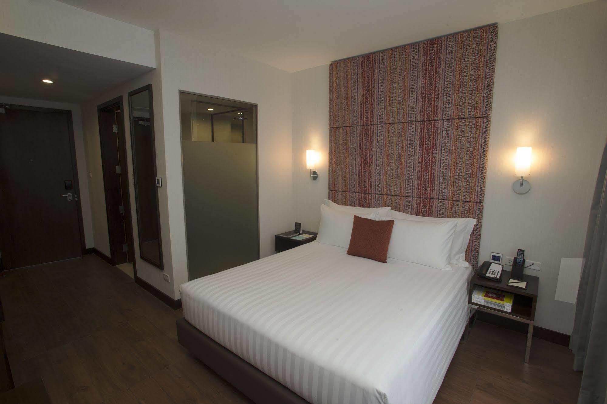 Wynwood Hotel Pasig City Экстерьер фото